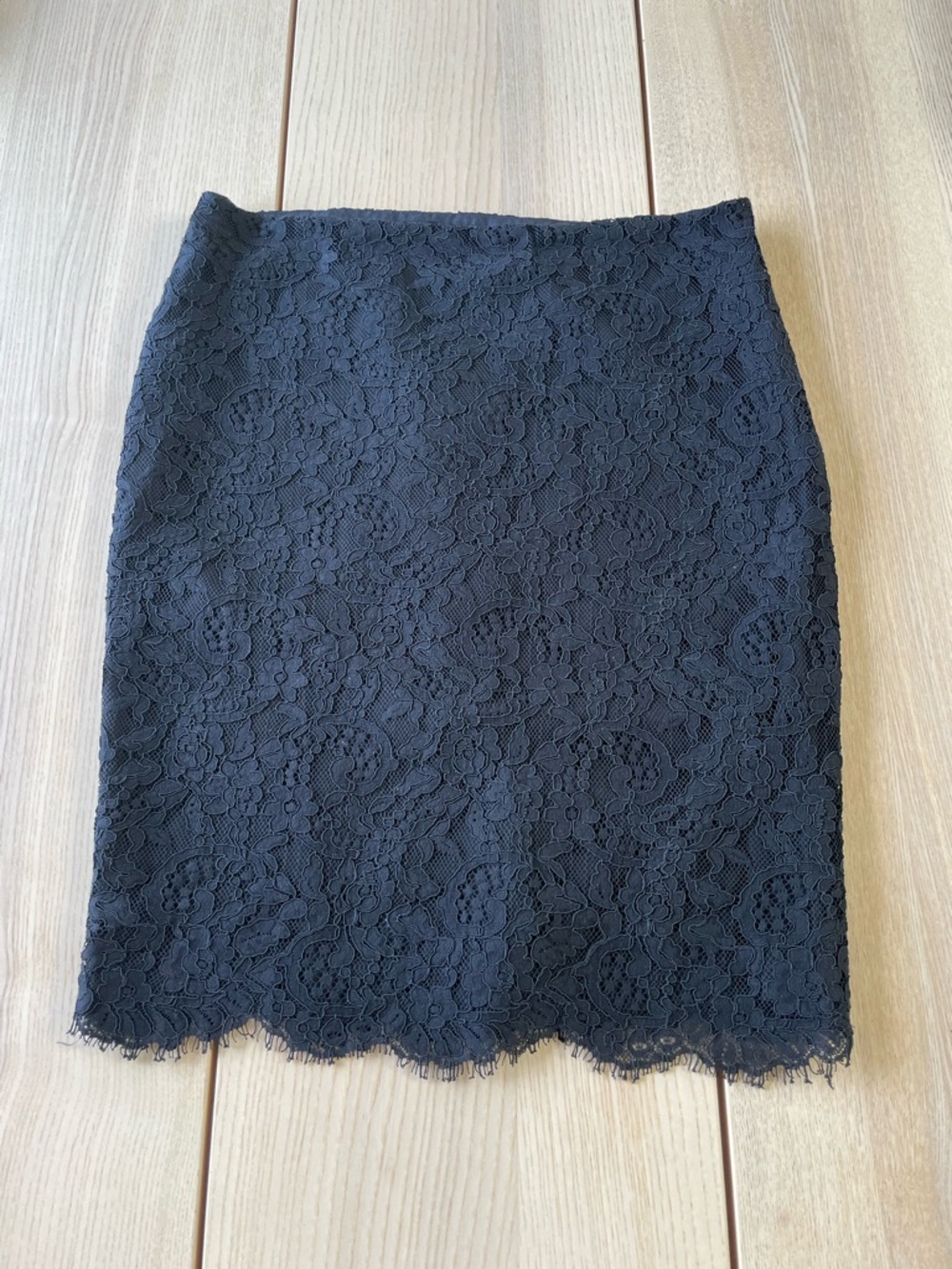 Ralph Lauren Black Lace Pencil Skirt womens size 10 Ralph Lauren skirt with lace